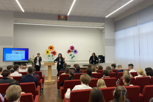 photo_5436327895858533085_y (1)